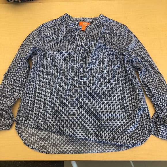 Casual Patterned Blouse - Picture 3 of 7